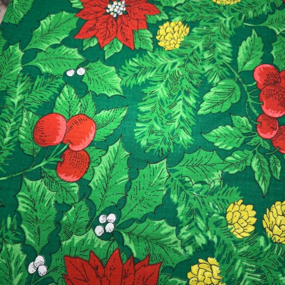 Vintage MCM Christmas Poinsettia Holly Fabric Tablecloth 70"x50" Rectangle - Picture 4 of 8